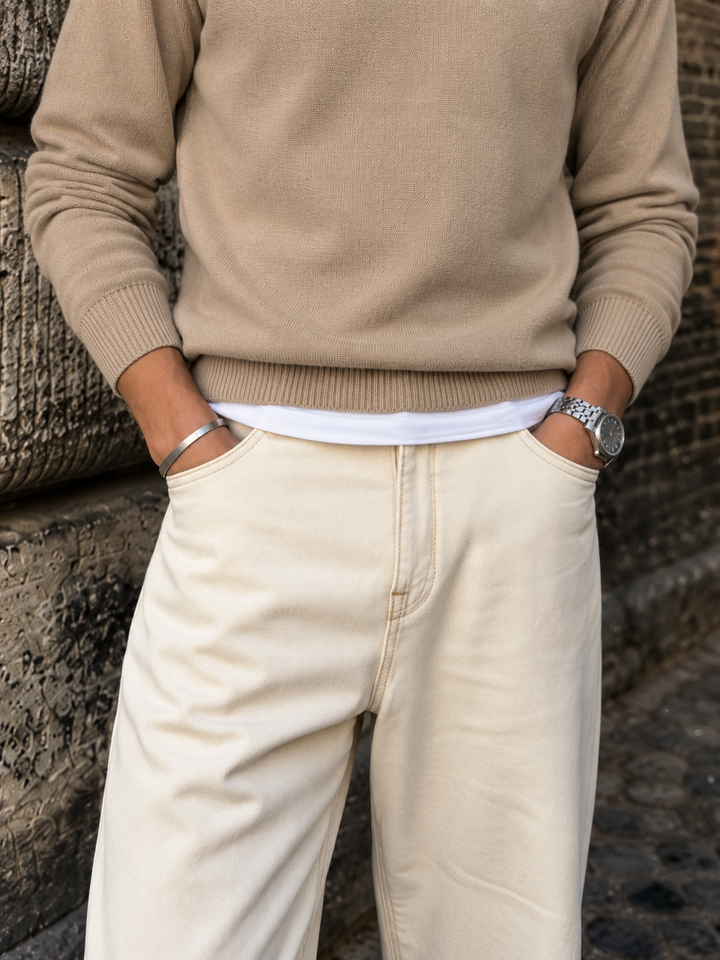 Pullover da uomo in maglia tinta unita con scollo rotondo e bordi a coste
