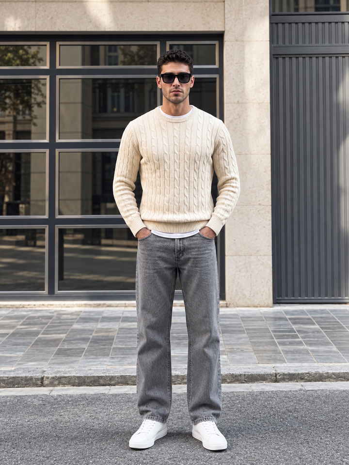 Maglione da uomo in maglia a trecce con girocollo e bordi a coste