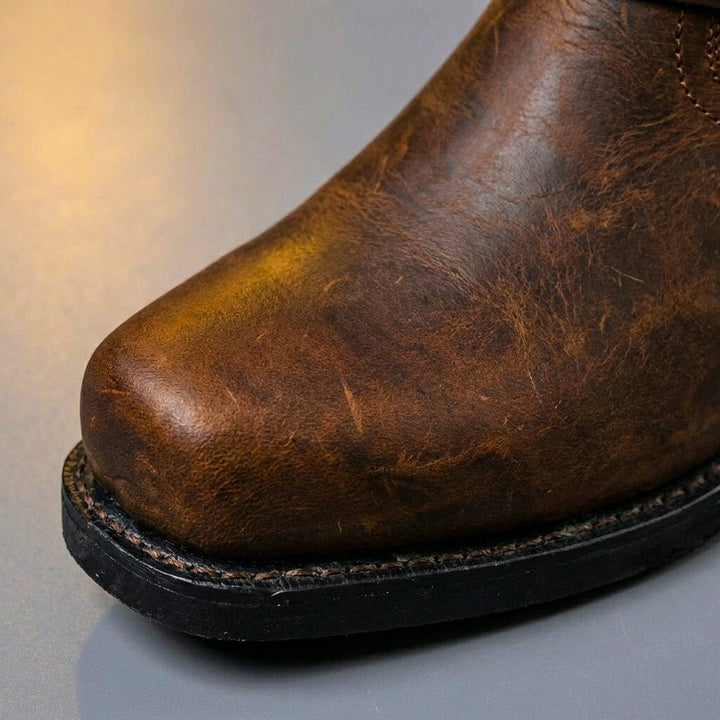 Hohe Herren-Westernstiefel mit Schnalle und runder Zehenpartie