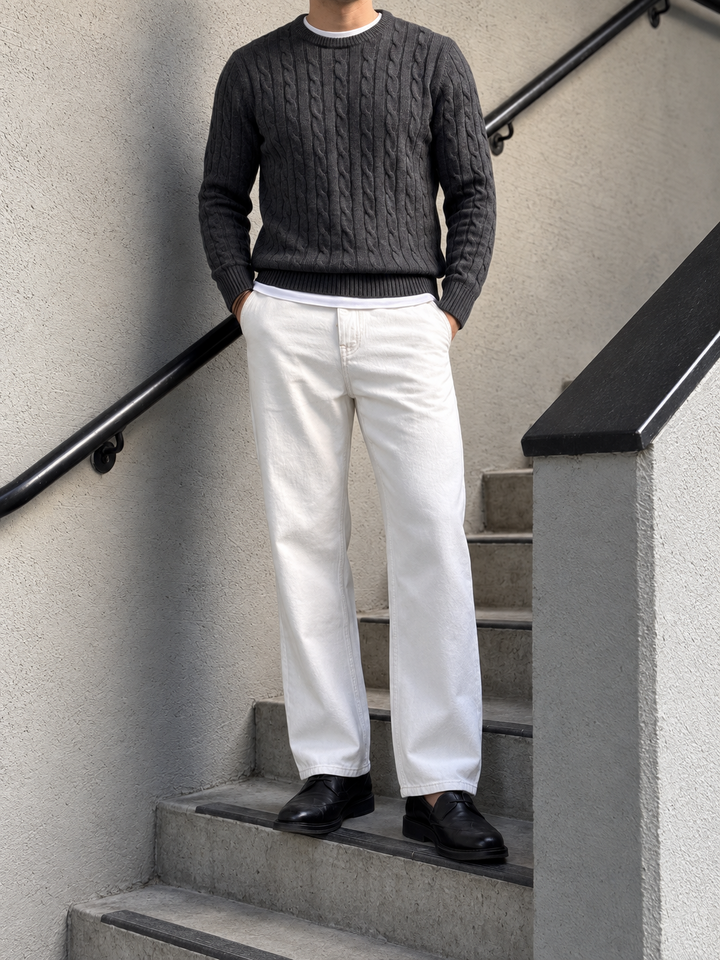 Maglione da uomo in maglia a trecce con girocollo e bordi a coste