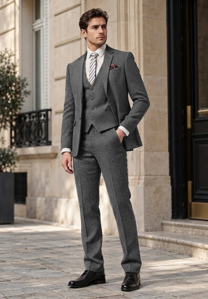 Costume Trois Pièces Homme Coupe Regular en Chevrons avec Gilet Boutonné