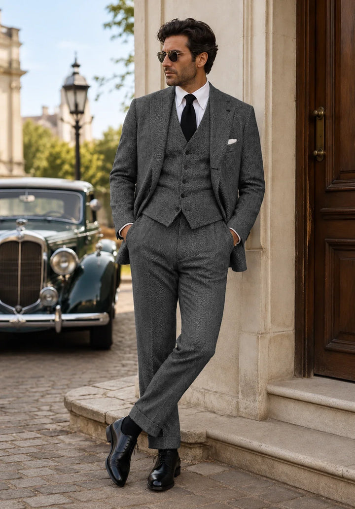 Costume Trois Pièces Homme Coupe Regular en Chevrons avec Gilet et Pantalon Assortis