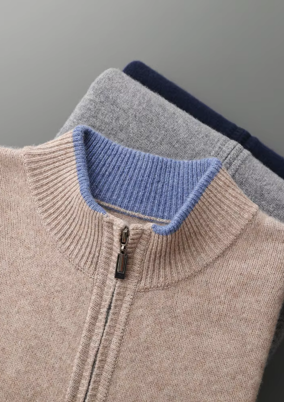 Ensemble en Maille Homme – Cardigan Zippé & Pantalon Fusé à Finitions Contrastées
