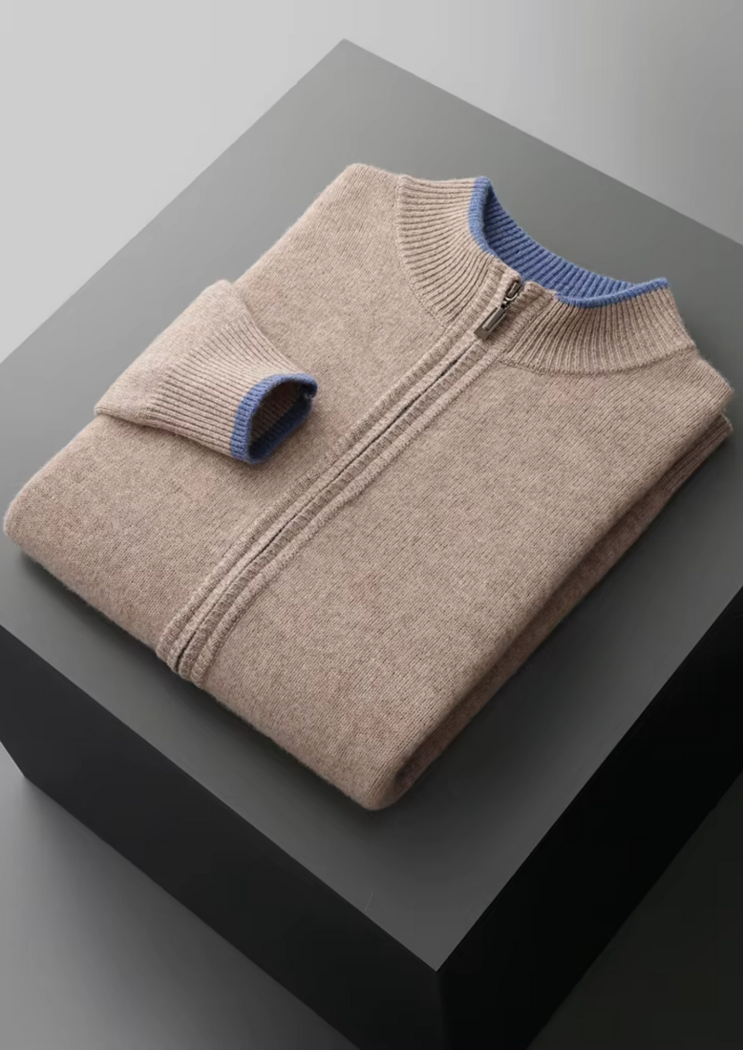 Ensemble en Maille Homme – Cardigan Zippé & Pantalon Fusé à Finitions Contrastées