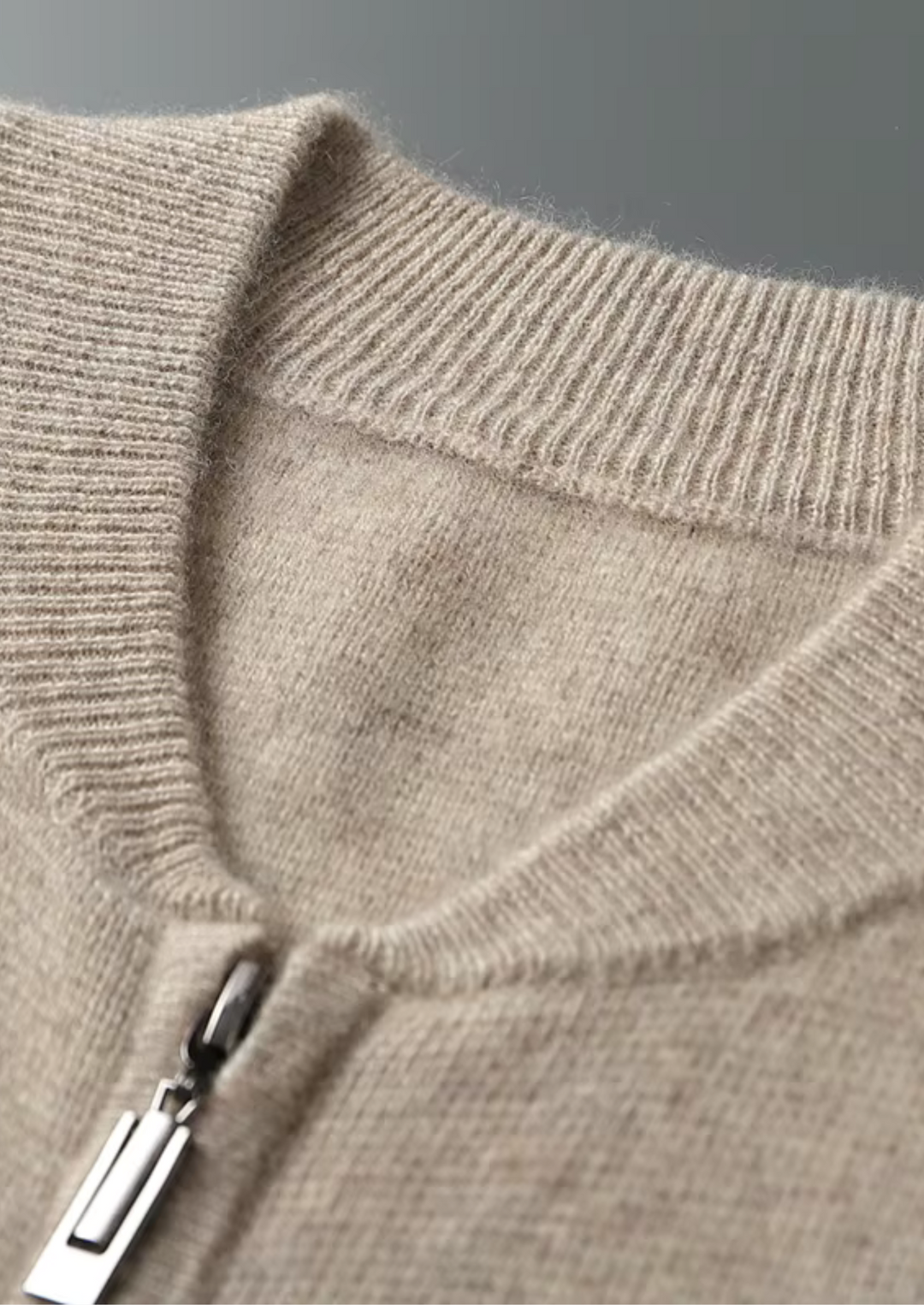 Completo in maglia da uomo - Cardigan con zip e pantaloni affusolati