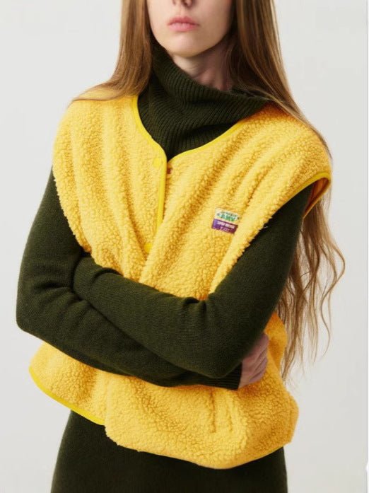 Gilet Femme en Laine d’Agneau Boutonné