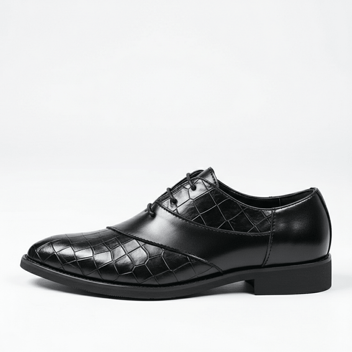 Oxford-Schuhe für Herren aus Leder in Krokodiloptik mit Schnürsenkeln und spitzer Zehenpartie
