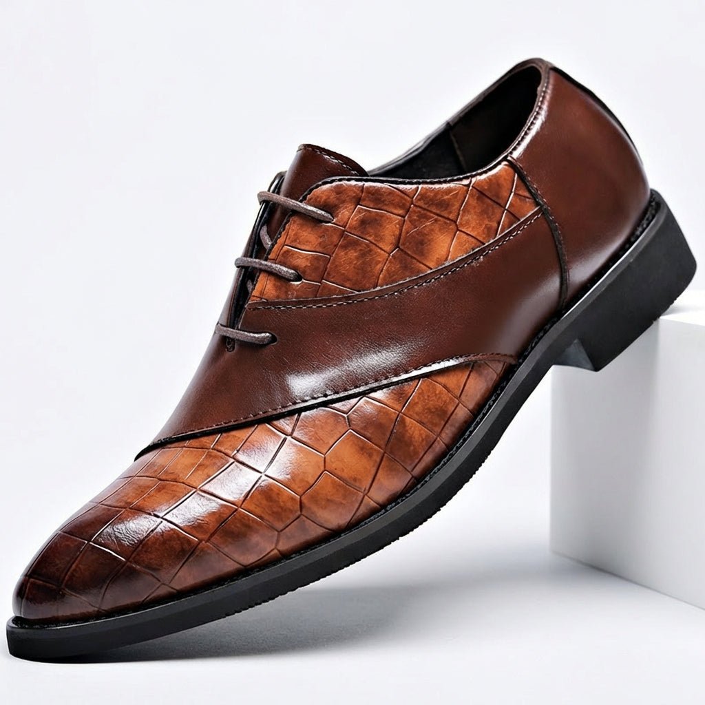 Oxford-Schuhe für Herren aus Leder in Krokodiloptik mit Schnürsenkeln und spitzer Zehenpartie