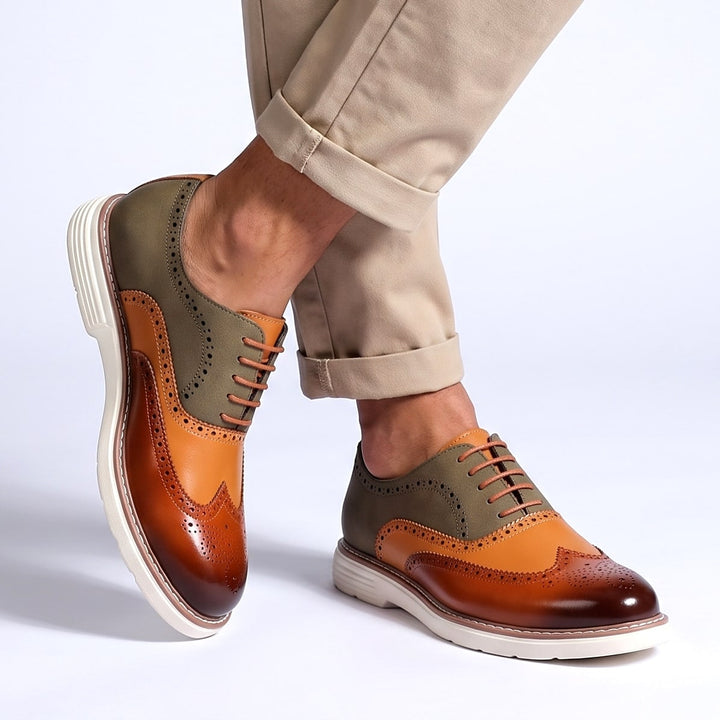 Chaussures Oxford Homme en Cuir Bicolore avec Détail Brogue et Semelle Épaisse