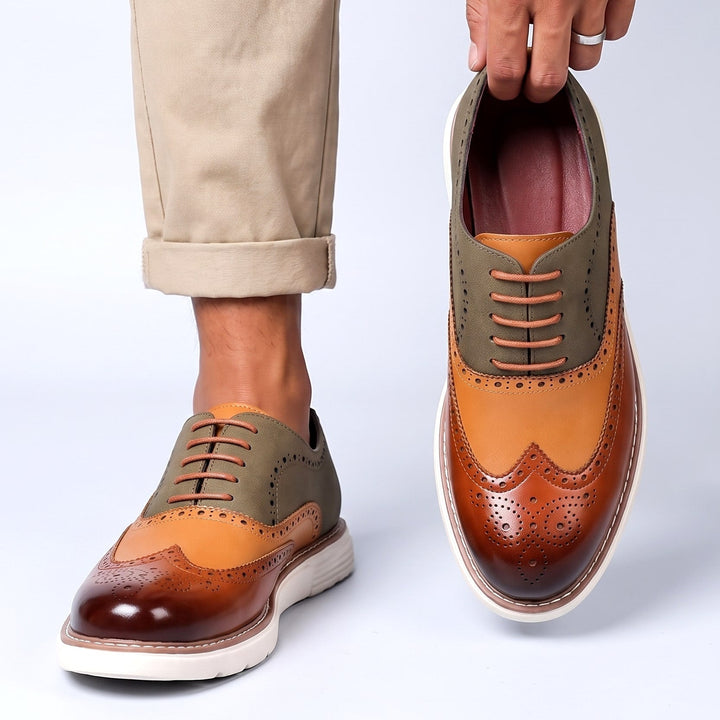 Chaussures Oxford Homme en Cuir Bicolore avec Détail Brogue et Semelle Épaisse