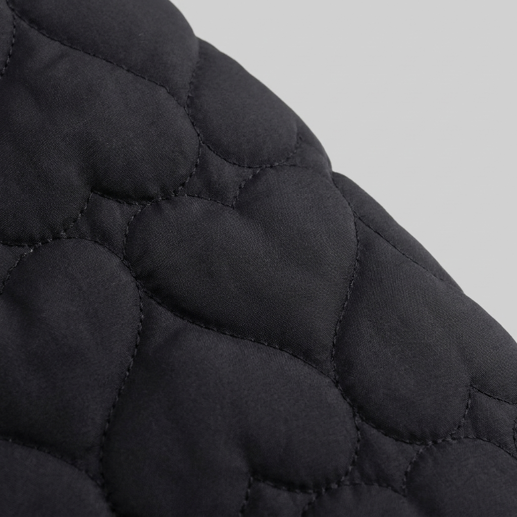 Women's Lightweight Quilted Collarless Jacket with Heart Pattern and Snap Fastening