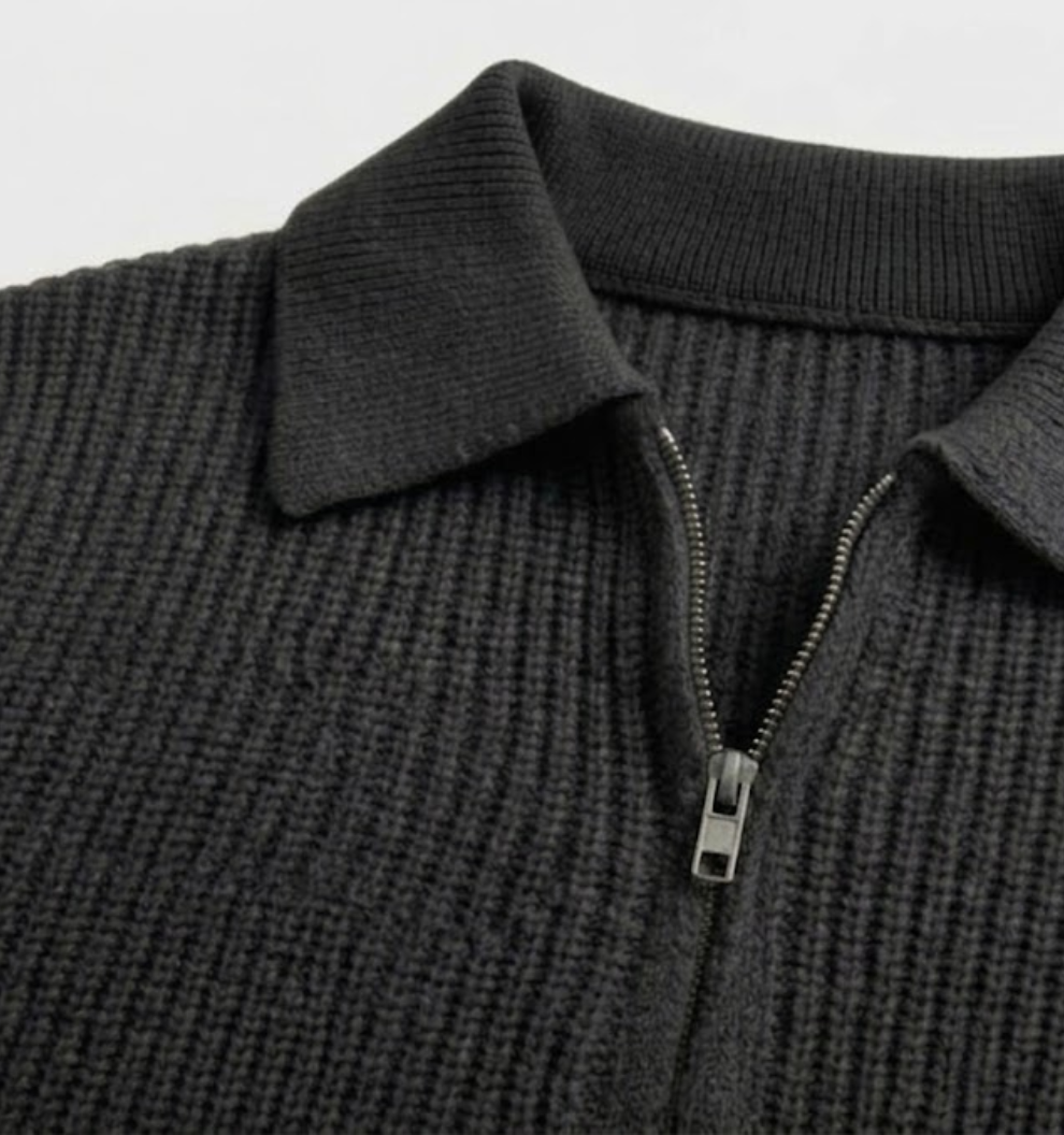 Klassischer Pullover mit Reißverschlusskragen