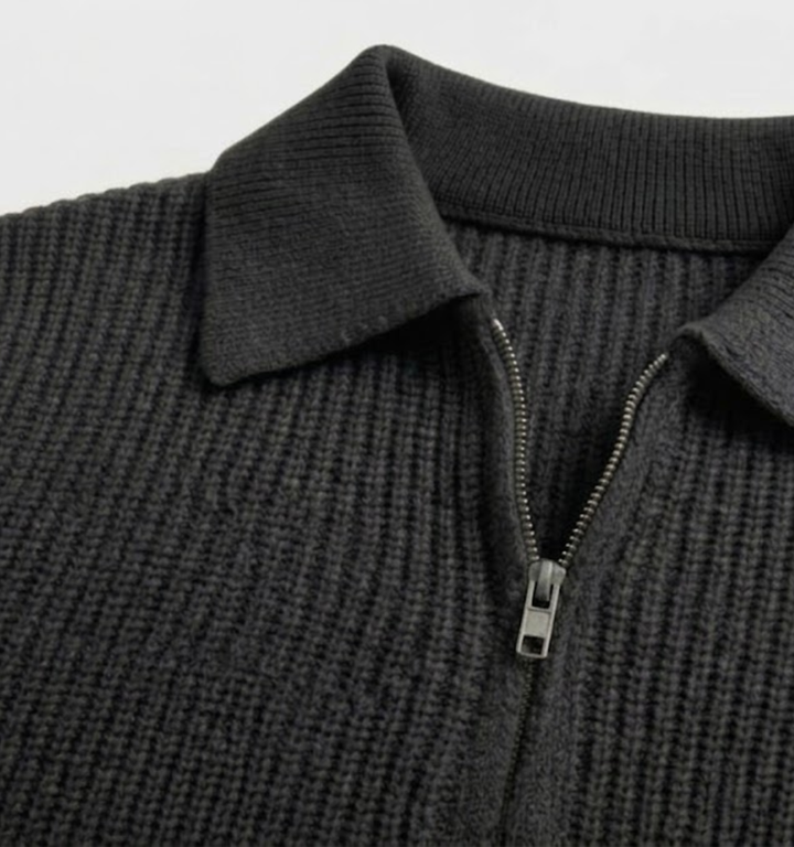 Klassischer Pullover mit Reißverschlusskragen