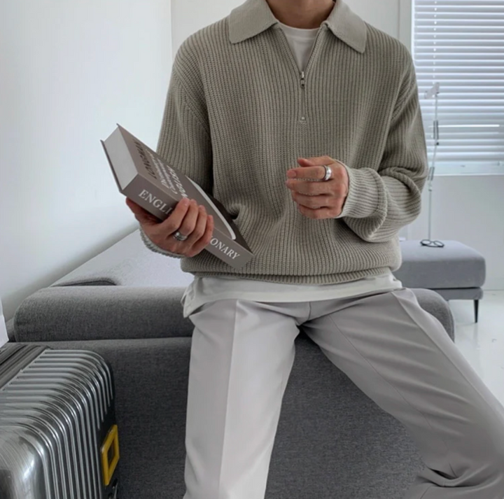 Klassischer Pullover mit Reißverschlusskragen