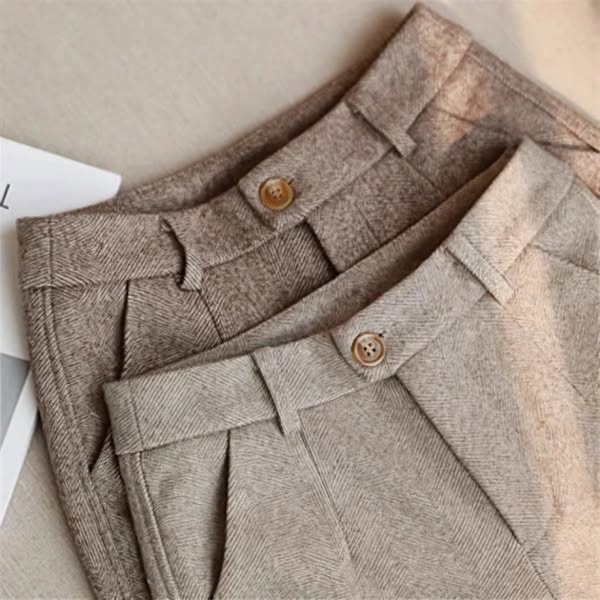 Pantalon Homme à Motif Chevrons avec Jambe Fuselée et Bouton Latéral