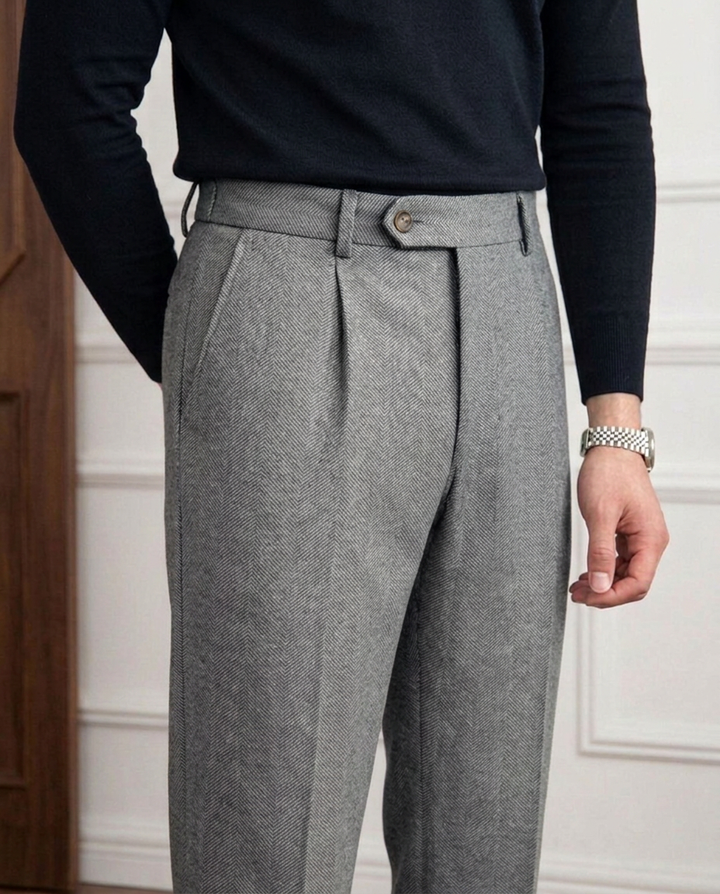 Pantalon Homme à Motif Chevrons avec Jambe Fuselée et Bouton Latéral