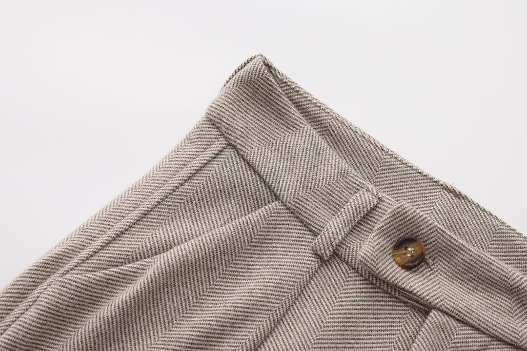 Pantalon Homme à Motif Chevrons avec Jambe Fuselée et Bouton Latéral