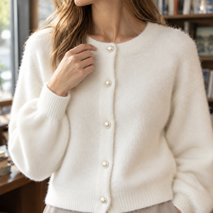 Cardigan da donna in maglia morbida con bottoni effetto perla e taglio casual