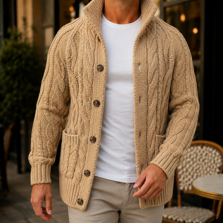 Maglione da uomo in maglia intrecciata con collo sciallato e bottoni