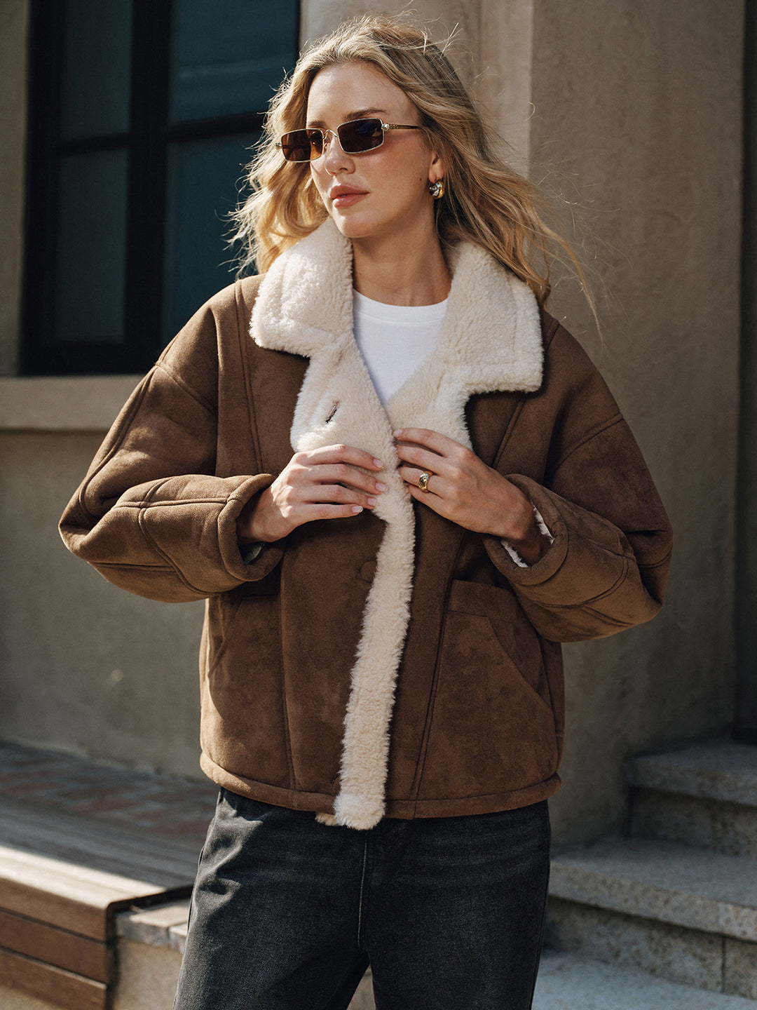 Veste Femme Boxy Bordure Effet Mouton Boutons