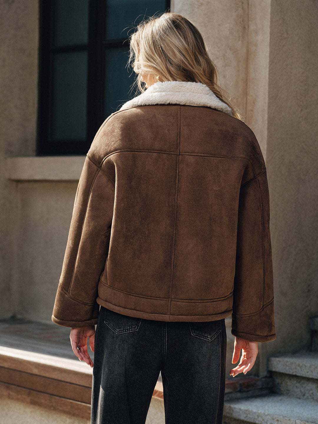 Veste Femme Boxy Bordure Effet Mouton Boutons