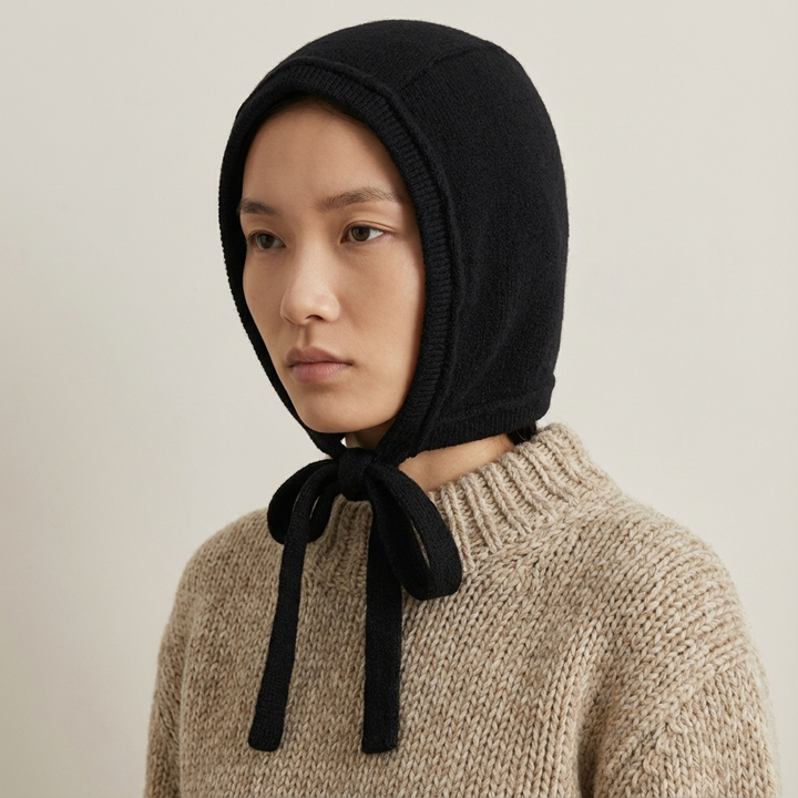 Women's Knit Beanie with Ties and Fleece Lining