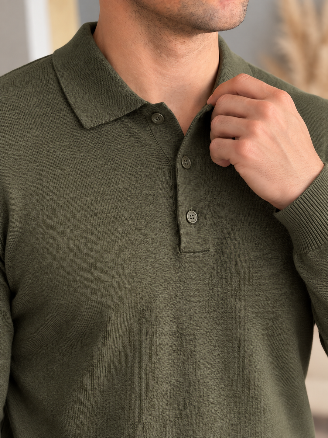 Herenpullover met polokraag van fijne brei, knoopsluiting en geribde boorden