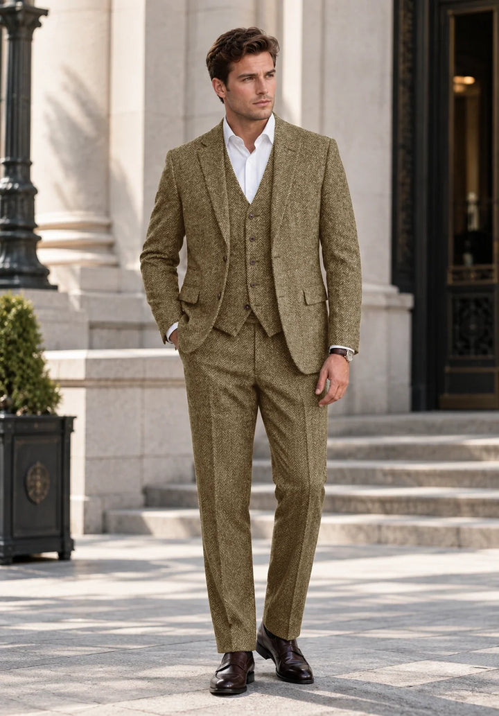 Completo uomo tre pezzi slim fit a spina di pesce con gilet abbottonato