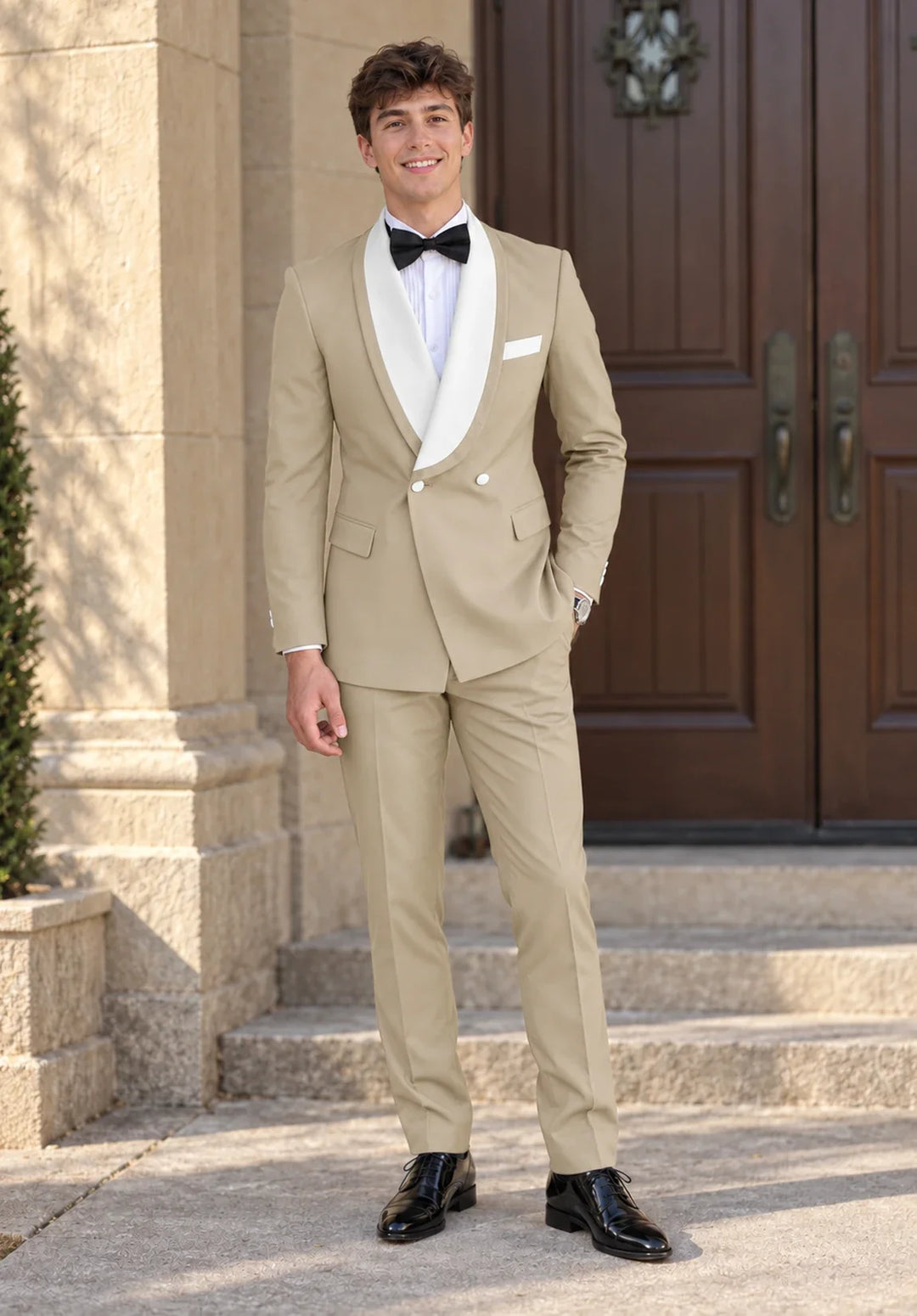 Completo da uomo a due pezzi dal taglio slim con rever a scialle a contrasto e due bottoni