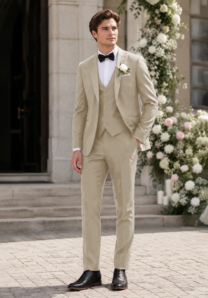 Costume Trois Pièces Homme Coupe Slim avec Col Notch et Gilet Assorti Élégant