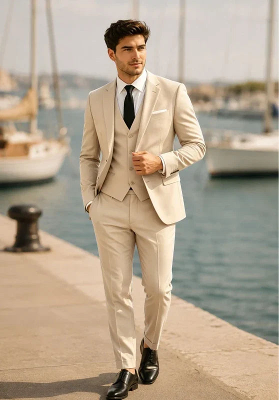 Costume Trois Pièces Homme Coupe Ajustée avec Col Notch et Gilet Col V