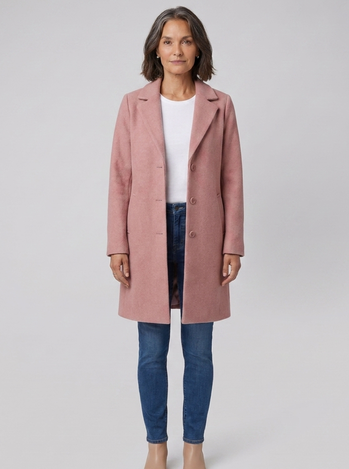 Cappotto lungo da donna monopetto con collo a revers dentellato e chiusura con bottoni