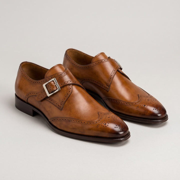 Herren-Monks mit einfacher Schnalle aus Leder mit Brogue-Details