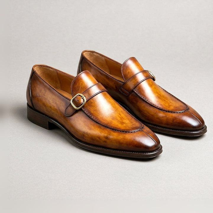 Herren-Loafer aus patiniertem Leder mit einfacher Schnalle und Schnallenverschluss
