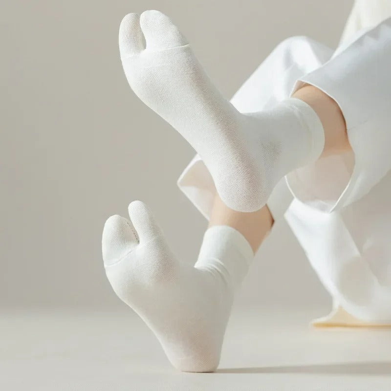 Women's Tabi Split-Toe Socks with Ribbed Cuffs and Ankle Height