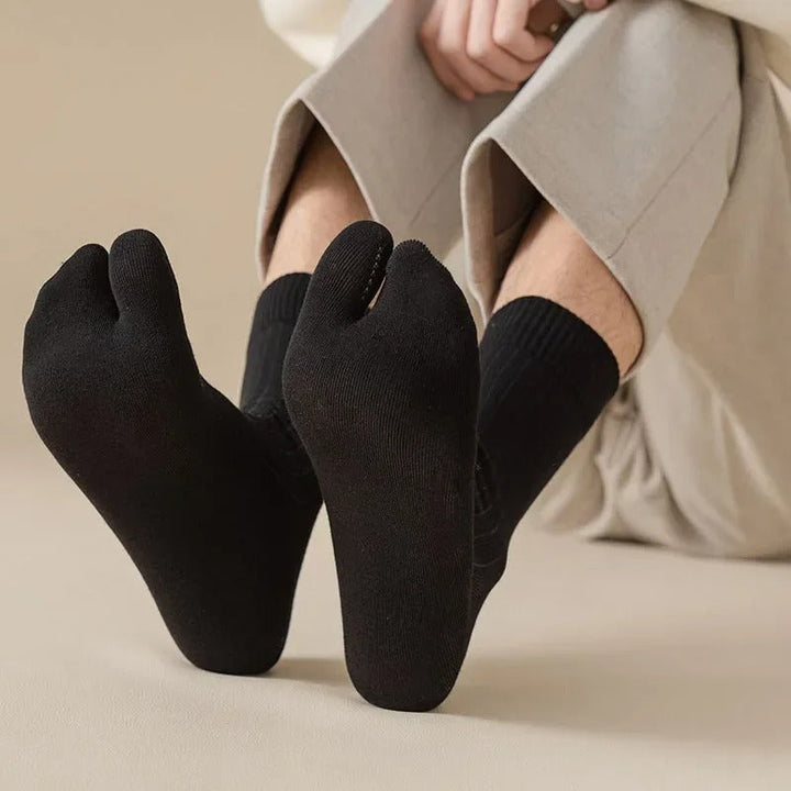 Women's Tabi Split-Toe Socks with Ribbed Cuffs and Ankle Height