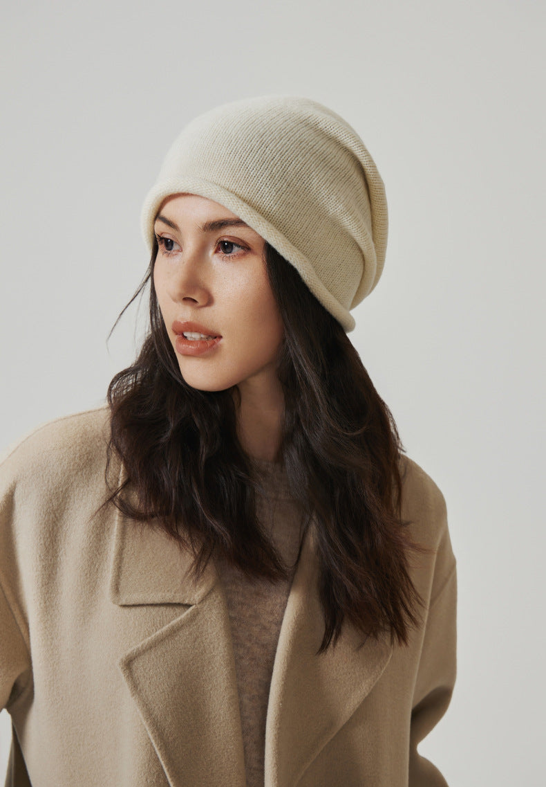 Cappello da donna in lana pura con bordo arrotolato
