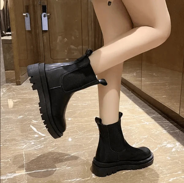 Femmes Noir Slip Sur Cheville Bottes | Stylé