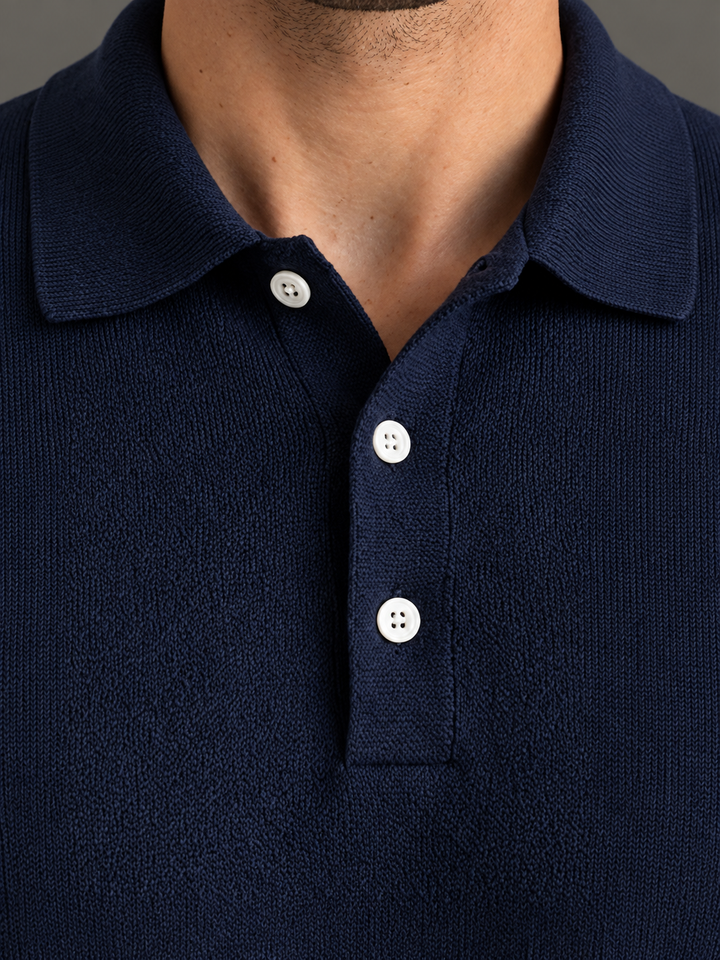 Herenpullover met polokraag van fijne brei, knoopsluiting en geribde boorden