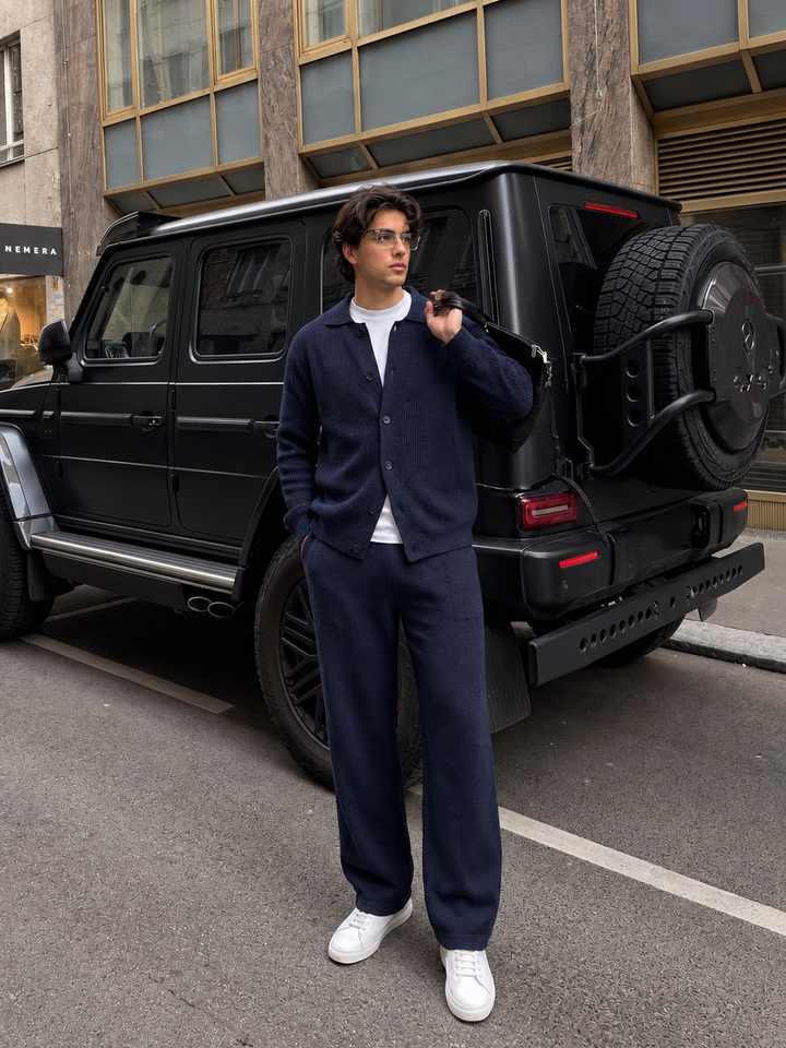 Ensemble Maille Homme Veste Boutonnée Col Côtelé Et Pantalon Droit