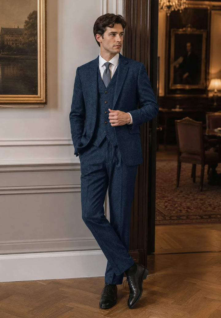 Costume Trois Pièces Homme Coupe Regular en Chevrons avec Col Notch Classique et Gilet Assorti