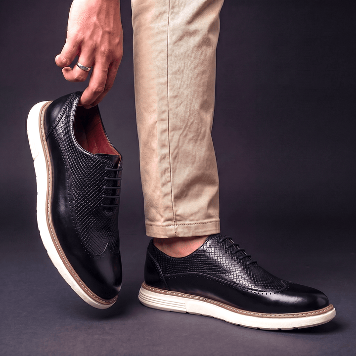 Oxford-schoenen voor heren van leer met veters en broguesdetails