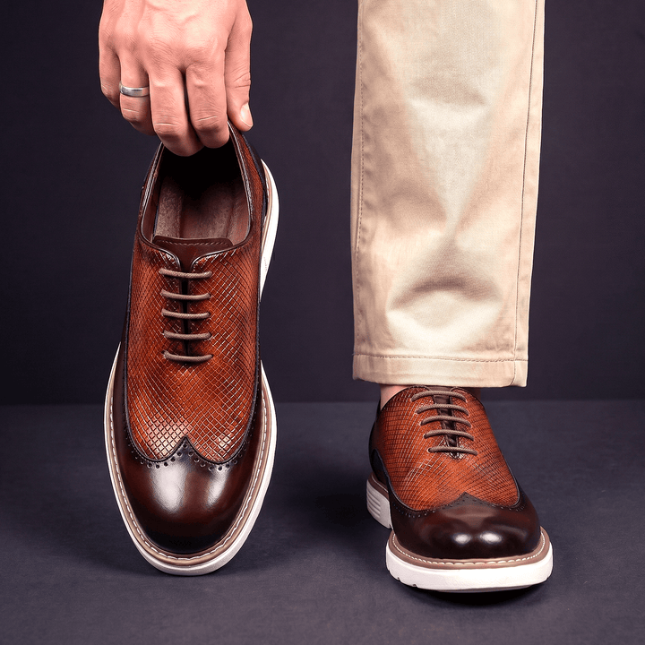 Oxford-schoenen voor heren van leer met veters en broguesdetails
