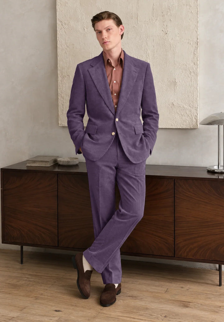 Abito da uomo a due pezzi regular fit in velluto a coste con rever classico e giacca a due bottoni