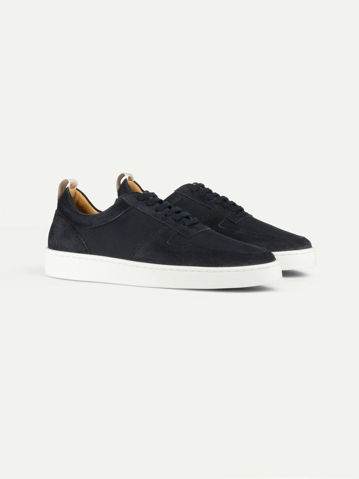 Sneakers uomo con lacci - inserti in tessuto e dettagli in camoscio