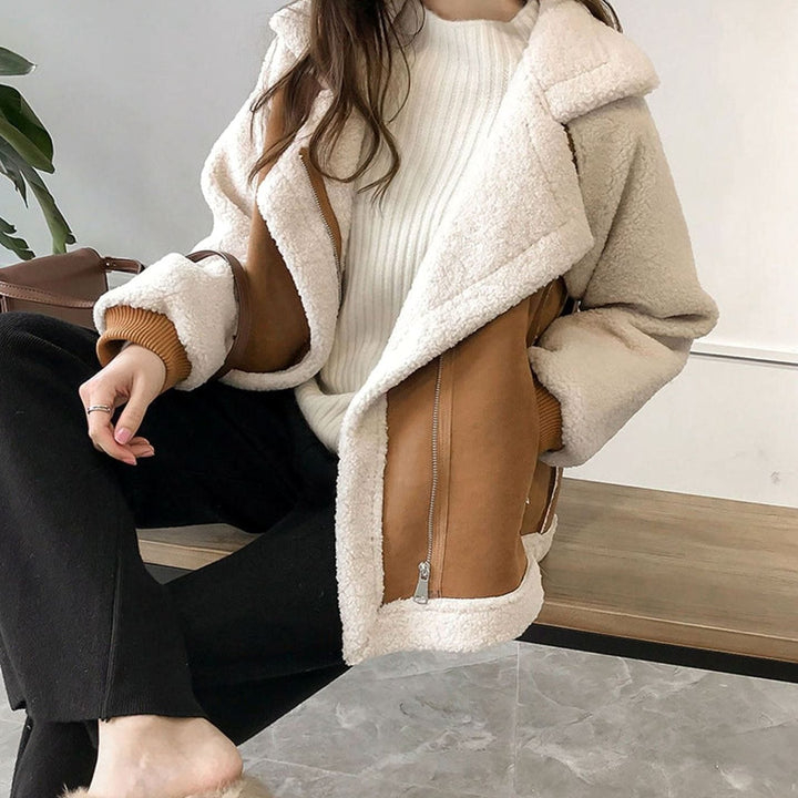 Cappotto oversize da donna in pelliccia sintetica con zip e colletto con revers