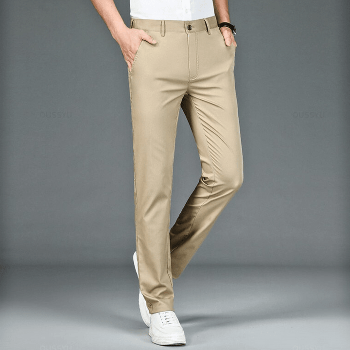 Pantalón chino para hombre de corte slim, con cintura plana y bolsillos laterales