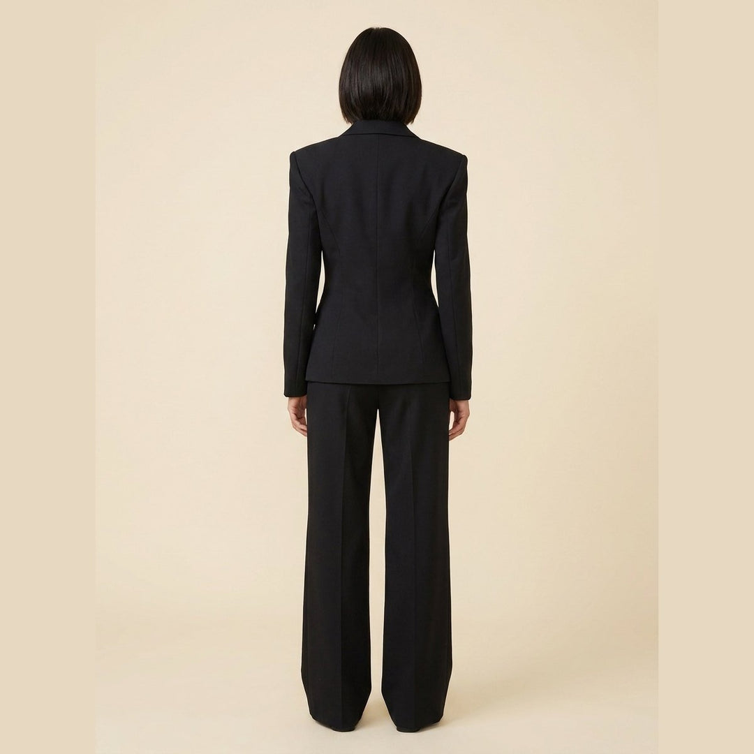 Damespak met getailleerde blazer en wijde pantalon met plooien