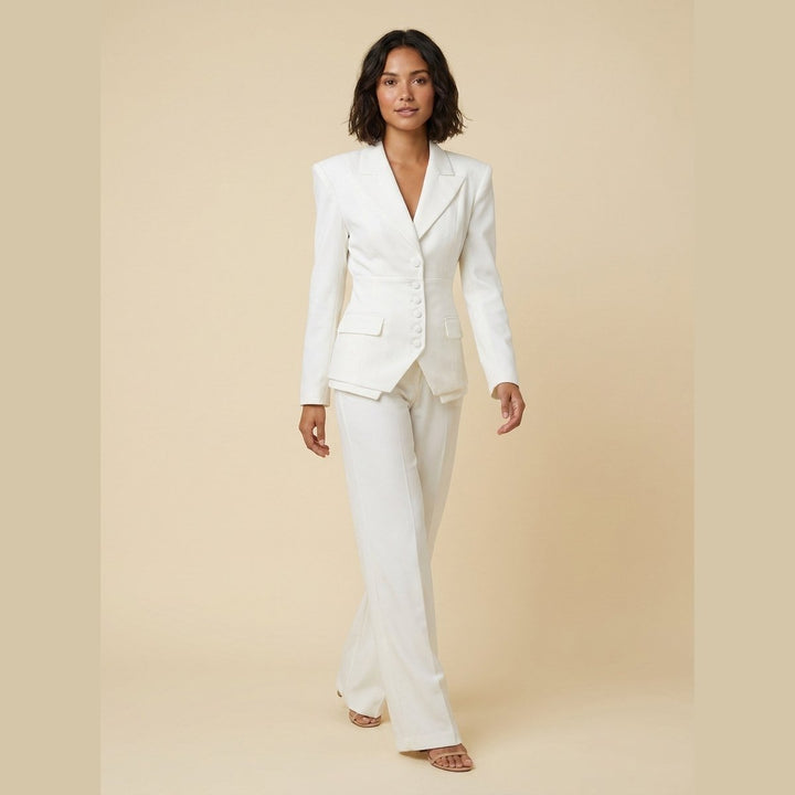 Damespak met getailleerde blazer en wijde pantalon met plooien