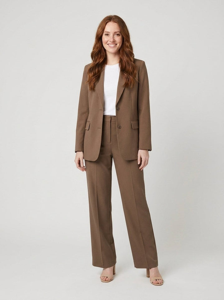 Ensemble Tailleur Femme Blazer Structuré Et Pantalon À Pinces